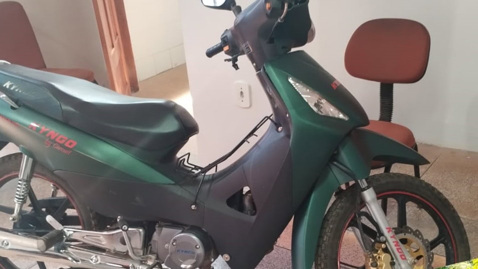 Polícia Militar recupera motocicleta furtada em Epitaciolândia