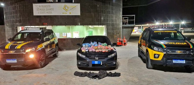 Veículos do Acre carregados com drogas são apreendidos no Ceará