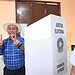 Tião Bocalom vota na Baixada da Sobral e reafirma: 'Acreditamos na vitória no primeiro turno'