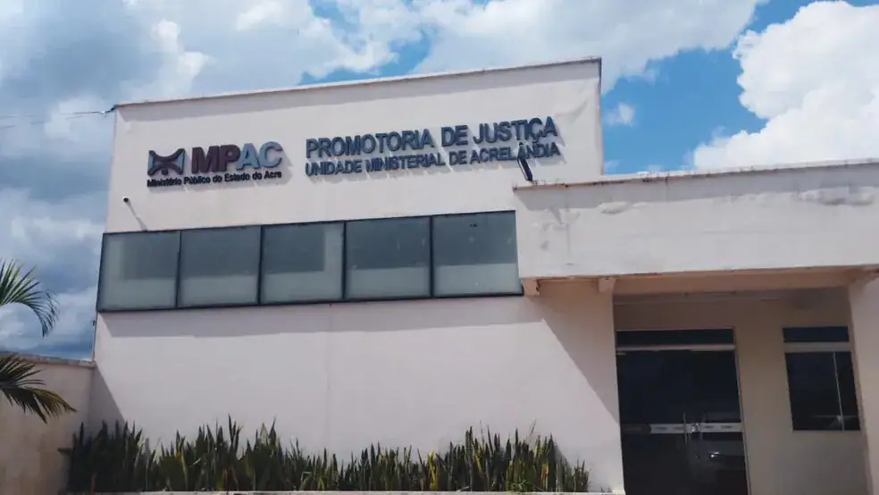 Professor acusado de abusar sexualmente de estudantes em Acrelândia tem prisão preventiva decretada