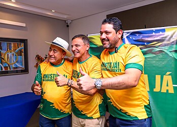 Com vídeo chamada de Bolsonaro, direita do Acre lança movimento por anistia aos condenados de 8 de janeiro