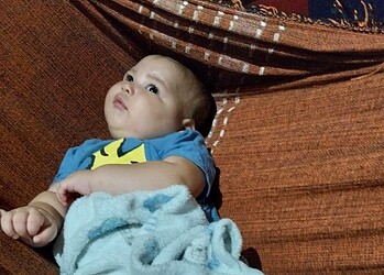 Família pede ajuda para custear cirurgia de emergência em bebê com encefalopatia no Acre