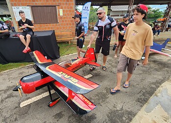 Vídeo: Acre é sede de encontro nacional de aeromodelismo; evento vai até domingo