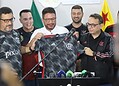 Flamengo ganha por 2x1 do Santa Cruz; VEJA FOTOS