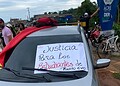 Em protesto, estudantes brasileiros de Medicina fecham ponte que liga Brasil e Bolívia em Plácido de Castro