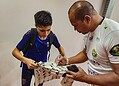 Com MC Daniel e lendas do esporte, jogo solidário arrecada 8 toneladas de alimentos