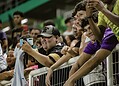 Com MC Daniel e lendas do esporte, jogo solidário arrecada 8 toneladas de alimentos