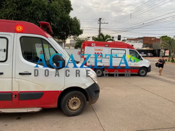 Homem perde controle de moto ao fazer curva e sofre traumatismo craniano em Rio Branco