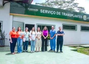 Equipe passou por diversos setores durante vistoria técnica na Fundhacre. Foto: Gleison Luz/Fundhacre