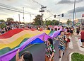 Sem carro de som, Parada do Orgulho LGBT+ inicia caminhada até a Concha Acústica; Veja fotos