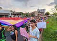 Sem carro de som, Parada do Orgulho LGBT+ inicia caminhada até a Concha Acústica; Veja fotos