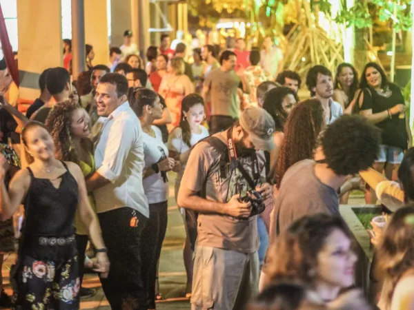 ‘Pacha Festa’ promete noite de música e cultura latino-americana em Rio Branco; ingressos já estão disponíveis