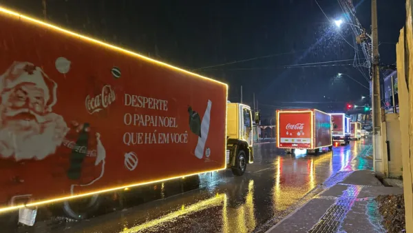 Caravana de Natal da Coca-Cola chega a Rio Branco e atrai grande público; assista