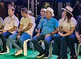 Inauguração da decoração natalina leva multidão à Praça da Revolução; veja fotos