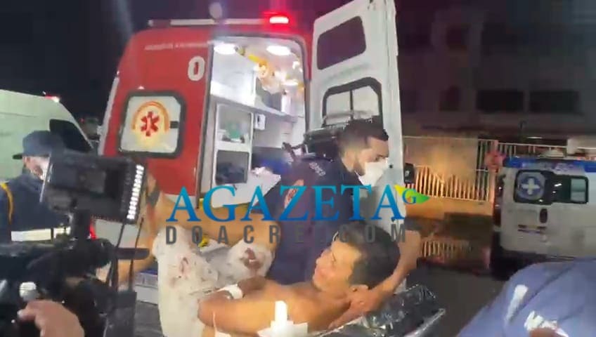 Mulher esfaqueia marido após ser agredida por mordidas
