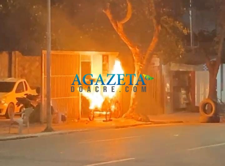 Jovem sofre queimaduras de 2º grau enquanto manuseava botijão de gás em carrinho de pipoca; estado de saúde é estável