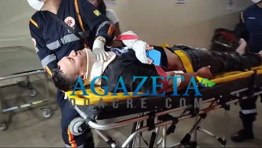 Motociclista fica ferido após colisão com carro em Rio Branco