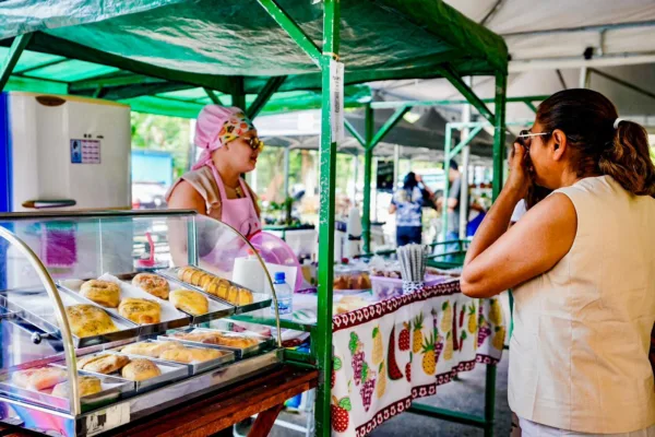 Feira Natalina da economia popular e solidária é aberta oficialmente nesta sexta e vai até o dia 24 no Horto Florestal