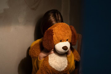 abuso infantil - Foto: Freepik