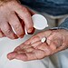 Estudo destacou omeprazol, que está associado ao aumento das chances de manifestar problemas cognitivos na terceira idade — Foto: Freeepik