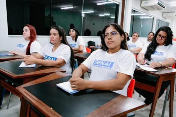 Cursos gratuitos com 140 alunos têm aula inaugural nesta segunda em Rio Branco