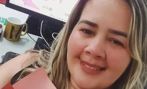 Professora morre após sofrer mal súbito em casa; SEE emite nota de pesar