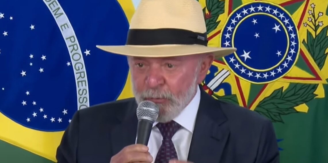 Lula disse que a sanção significa o reconhecimento do trabalho de todas as pessoas sérias que cuidam da educação • Reprodução/CanalGov