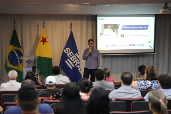 Com palestra de orientações sobre o Simples Nacional, Sebrae, Sefaz e entidades alertam para o prazo de regularização e adesão