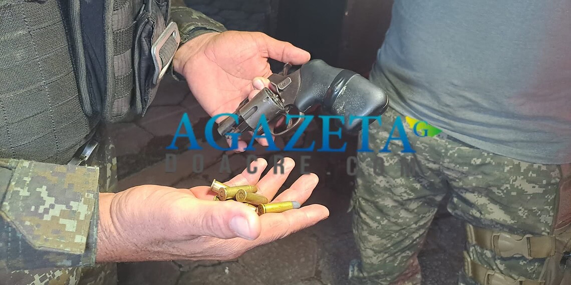 Polícia prende dupla que planejava ataque contra membros de facção criminosa rival