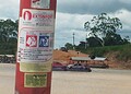 Balsa que faz travessia em Rodrigues Alves fica encalhada e dificulta travessia de ambulância; veja o vídeo