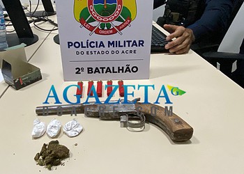 Homem é preso com arma, munições e drogas no bairro Belo Jardim, em Rio Branco
