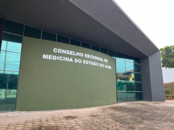 CRM entra com ação contra optometrista por exercício ilegal da medicina em duas cidades do Acre