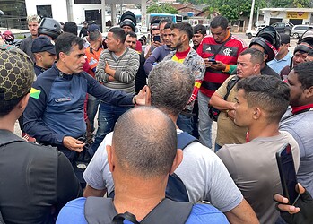 Mototaxistas protestam contra mudanças no transporte privado individual; RBTrans diz que mudança é nacional