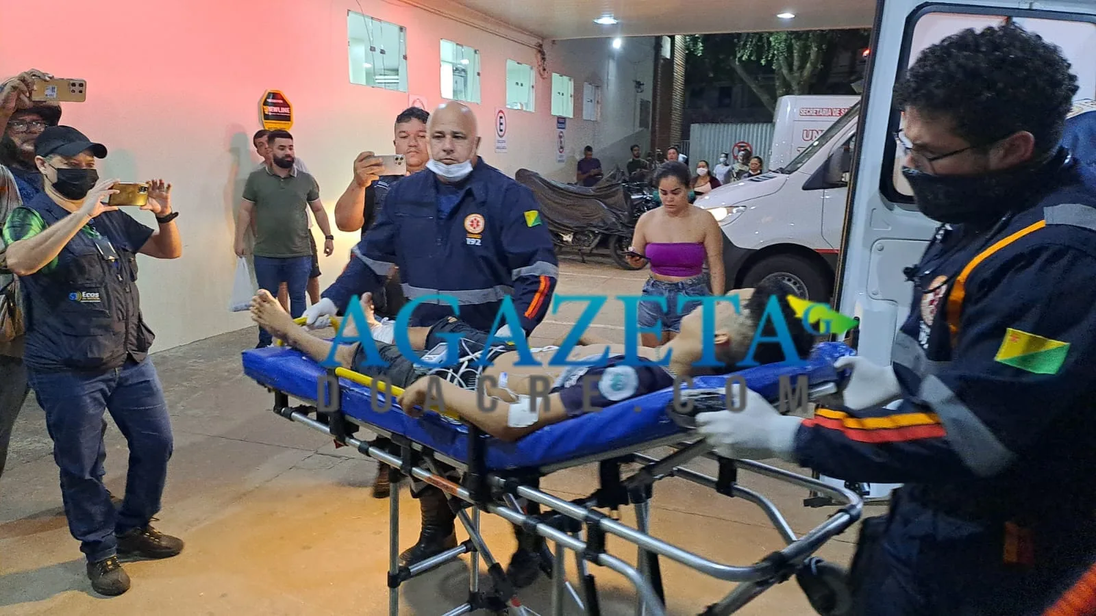 Ataque a tiros deixa dois gravemente feridos em Rio Branco; uma das vítimas é monitorada por tornozeleira