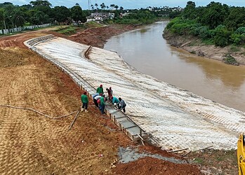 Obra segue evoluindo, com trabalho na fase de concretagem. Foto: Ascom/Deracre