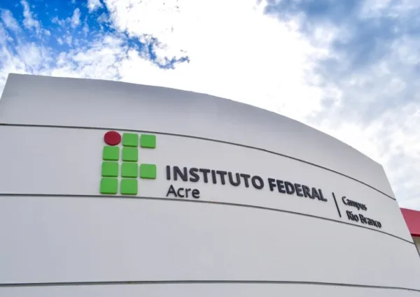 Candidatos que manifestaram interesse em cursos superiores do Ifac devem realizar matrícula até 21 de março