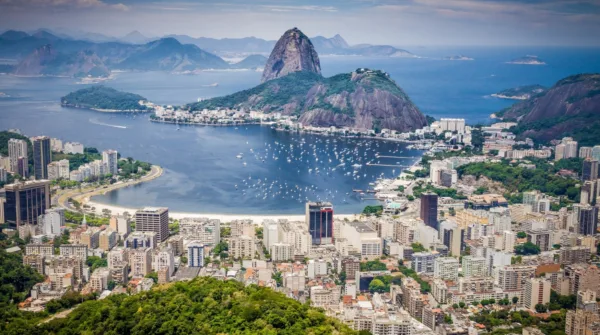 Cidade brasileira aparece em lista de destinos imperdíveis para 2025