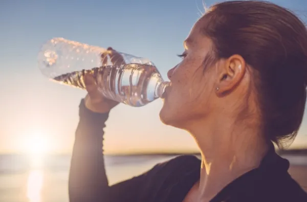 6 dicas para vencer a dificuldade em beber água e manter-se hidratado