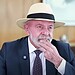 Deputados de 5 partidos da base de Lula assinam pedido de impeachment