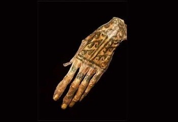 Tatuagens em múmia Chancay - Foto: Michael Pittman e Thomas G Kaye