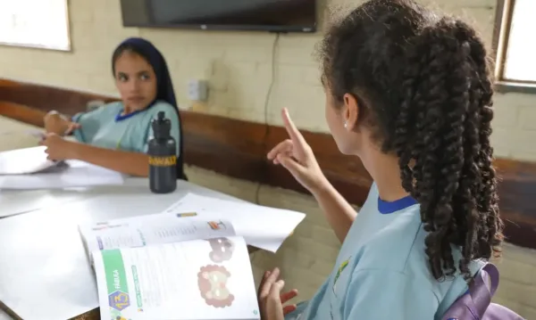 Diretores de escolas têm até este domingo para enviar diagnóstico