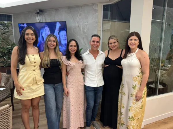 Gigi Hanan celebrou aniversário com seleto grupo de amigas em sua residência; veja mais na coluna No Circuito