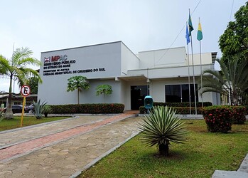 MPAC pede e acusado de tentar matar ex ao capotar carro na BR-364 deve ir a júri