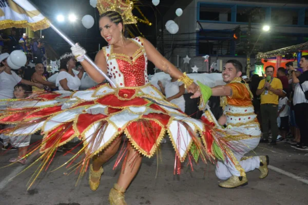 Bloco Sem Limites resgata nostalgia com samba-enredo sobre brincadeiras de infância no Carnaval 2025