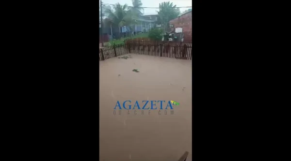 Forte chuva provoca pontos de alagamento em várias partes de Rio Branco