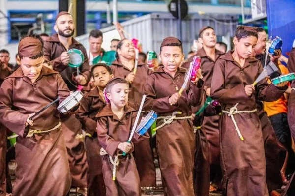 Unidos do Fuxico aposta em lendas da lua cheia para buscar o tetracampeonato no Carnaval em Rio Branco