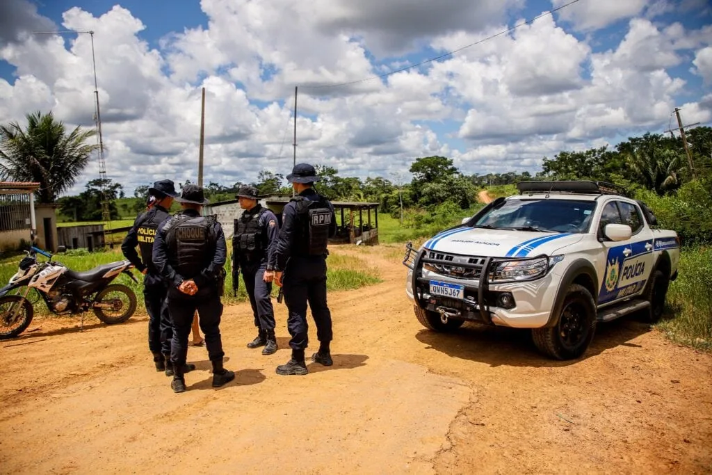 Patrulhamento rural na Transacreana fortalece laços entre Polícia Militar e comunidade