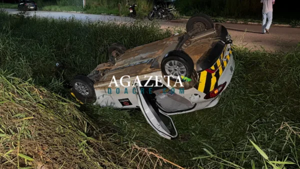 Motorista perde controle em rotatória e morre após capotamento em Rio Branco