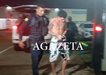 Jovem é preso com droga, dinheiro e celular enquanto traficava em Rio Branco