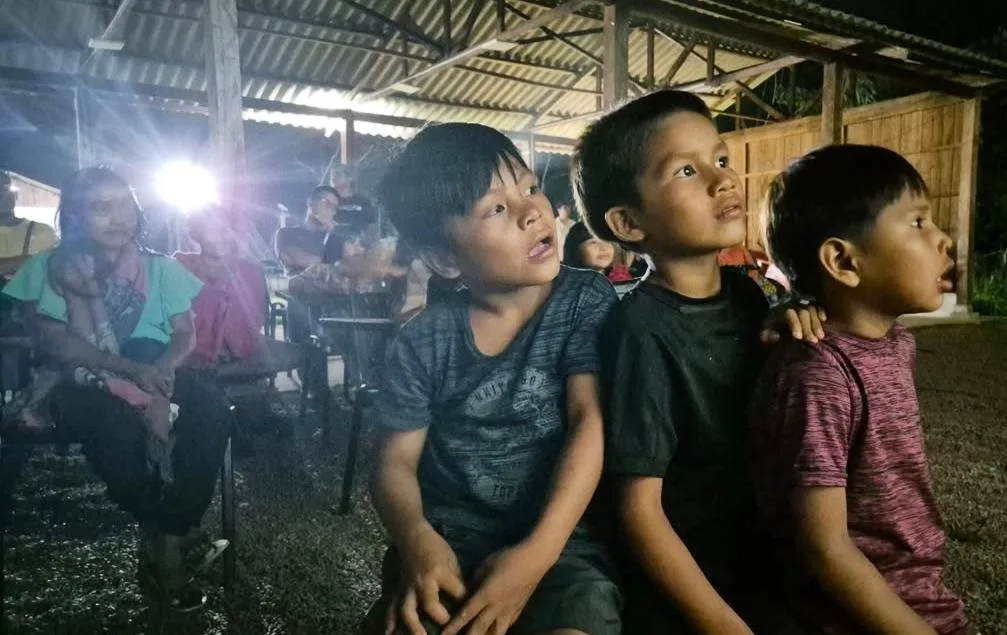 Curta-metragem "Noke Koi – A Festa do Povo Verdadeiro" é exibido em terra indígena no Acre